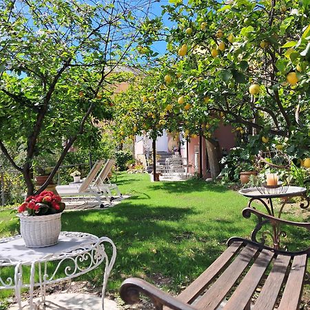 Florinda Lemon'S Suite Cervo Eksteriør billede